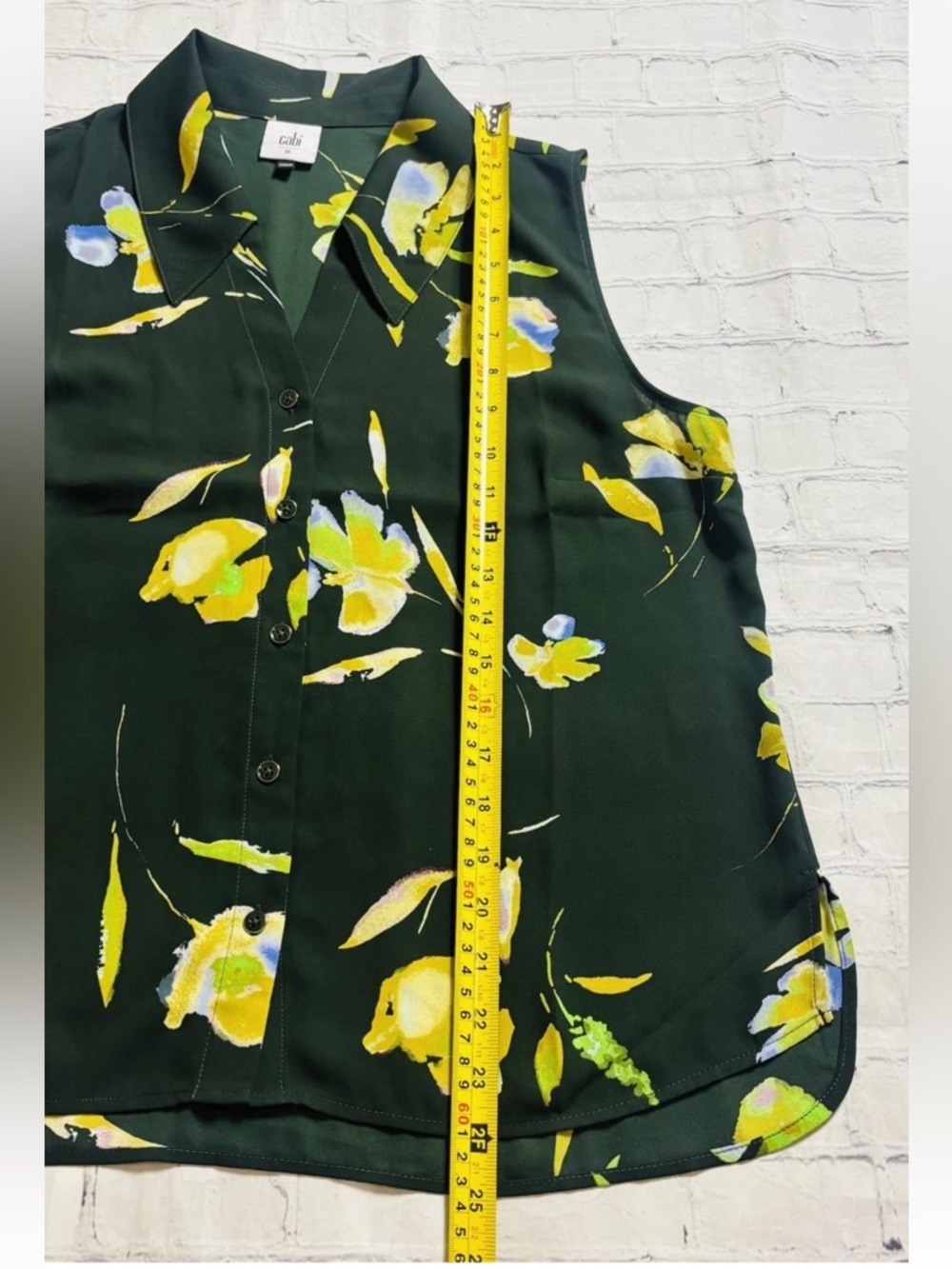 CAbi Women's Placid Button Sleeveless Top Multicolor Floral Size M #4740 Green - Picture 10 of 12